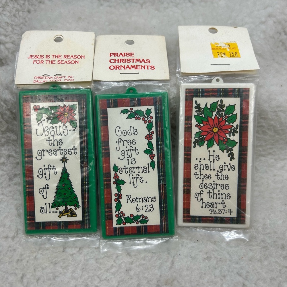 Praise Christmas Ornaments 3 plastic Jesus is the Reason 4" bag #1